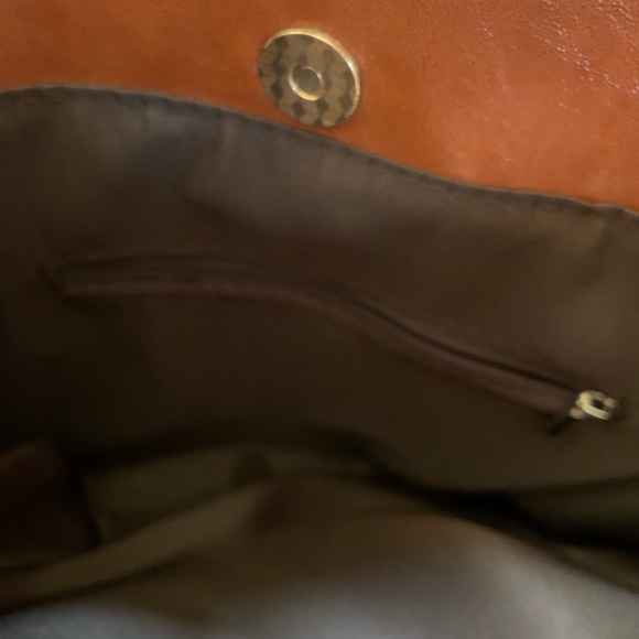 Handbag - Picture 5 of 8